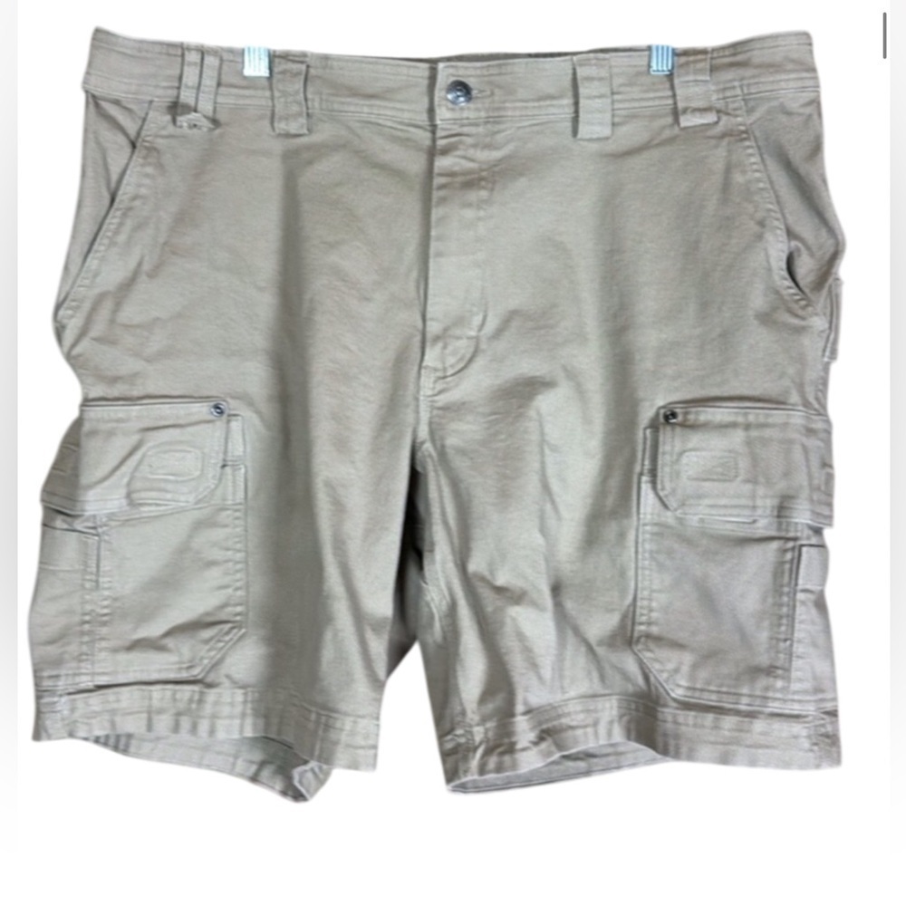 Duluth Trading Co. DuluthFlex Fire House relaxed fit khaki shorts Size 42